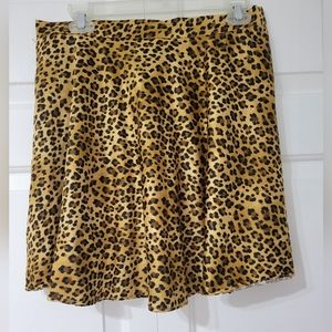 Mi Ami NWT silky cheetah print skirt